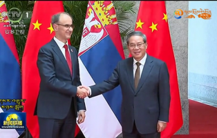 ལི་ཆང་གིས་སེར་ཝེ་ཡའི་ཙུང་ལི་ལ་མཇལ་འཕྲད་གནང་།